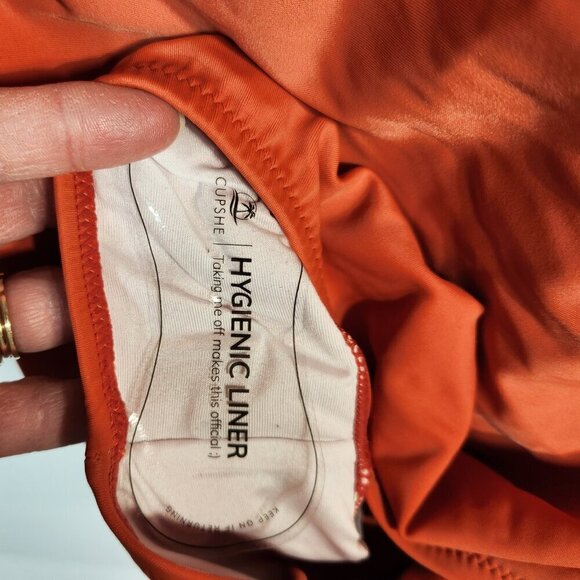 CUPSHE One Piece Scalloped Ruffles Swimsuit - NWT Orange And Peach Color. Large - Picture 4 of 6